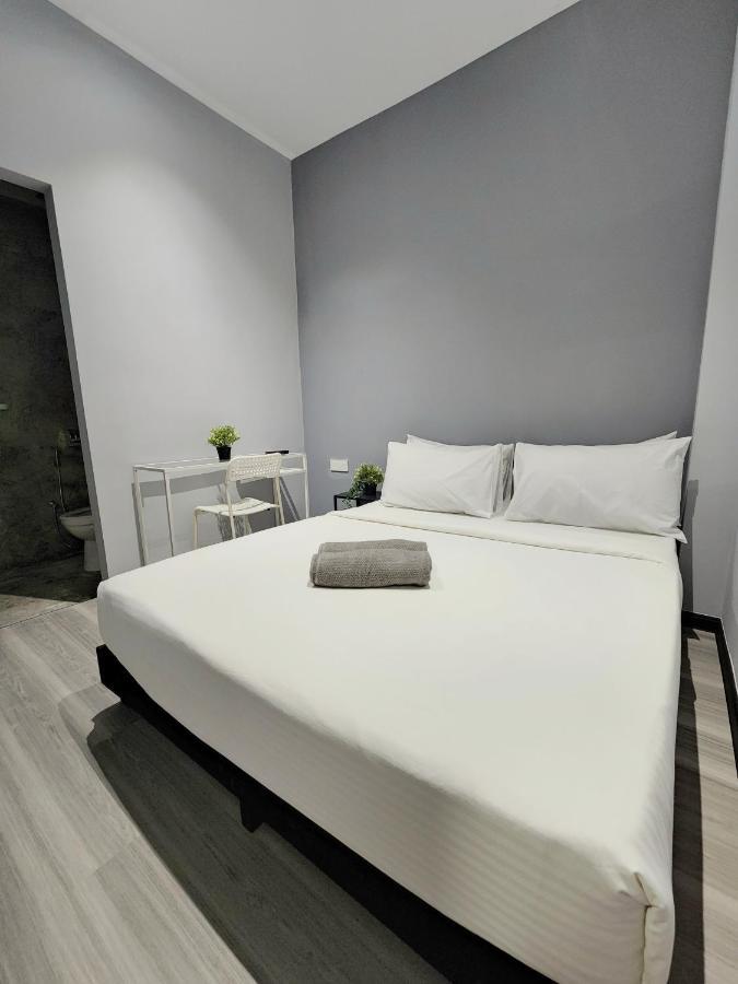 Gurney Coast Guest House By Sky Hive George Town Exterior foto