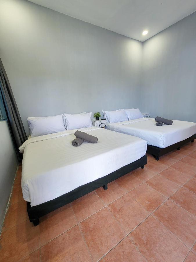 Gurney Coast Guest House By Sky Hive George Town Exterior foto