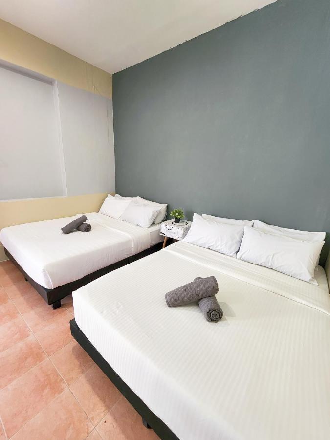 Gurney Coast Guest House By Sky Hive George Town Exterior foto